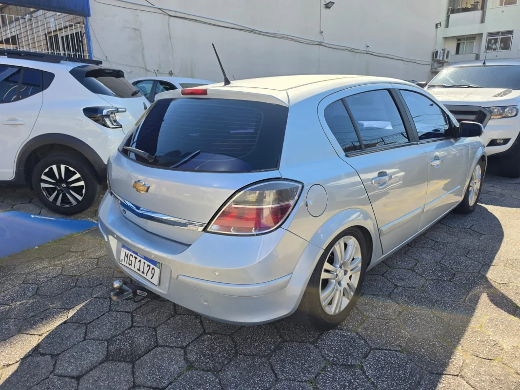 Vectra GT 2.0 MPFI 8V FlexPower Automático 2010 - Imagem 4