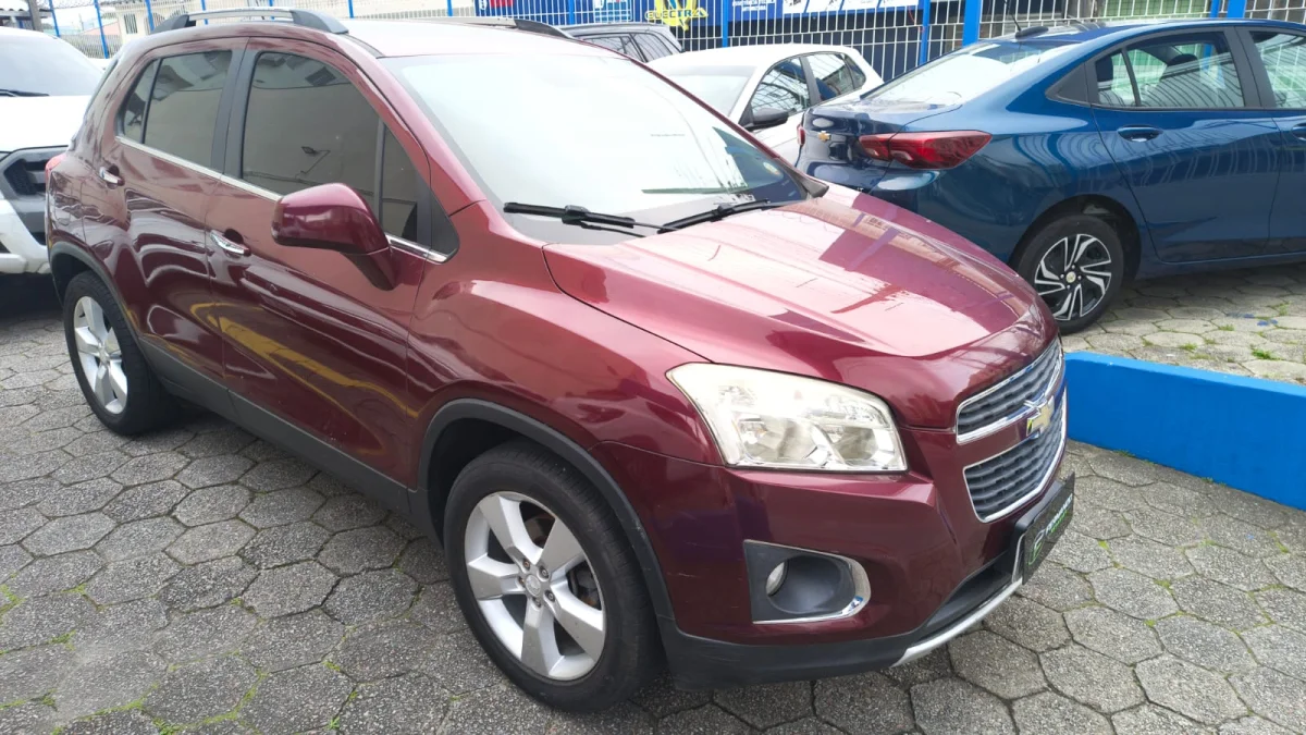 Tracker LTZ 1.8 4X2 Completo AUTOMÁTICA 2014