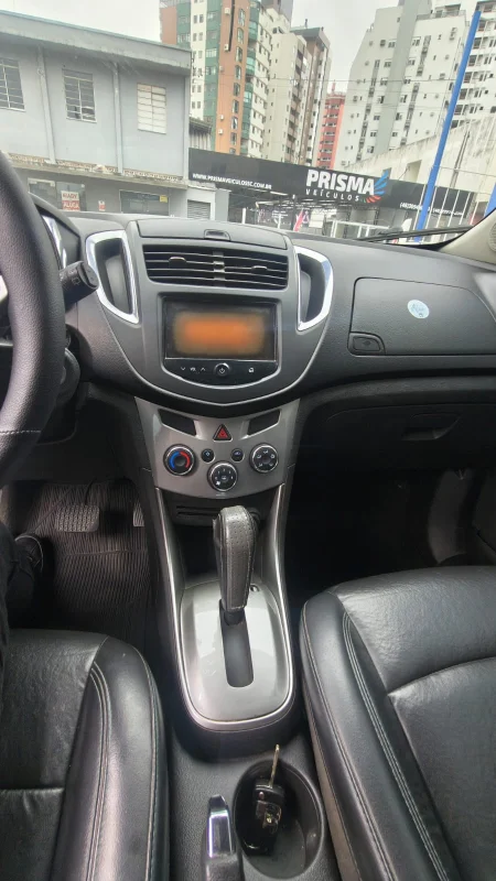 Tracker LTZ 1.8 4X2 Completo AUTOMÁTICA 2014 - Imagem 9