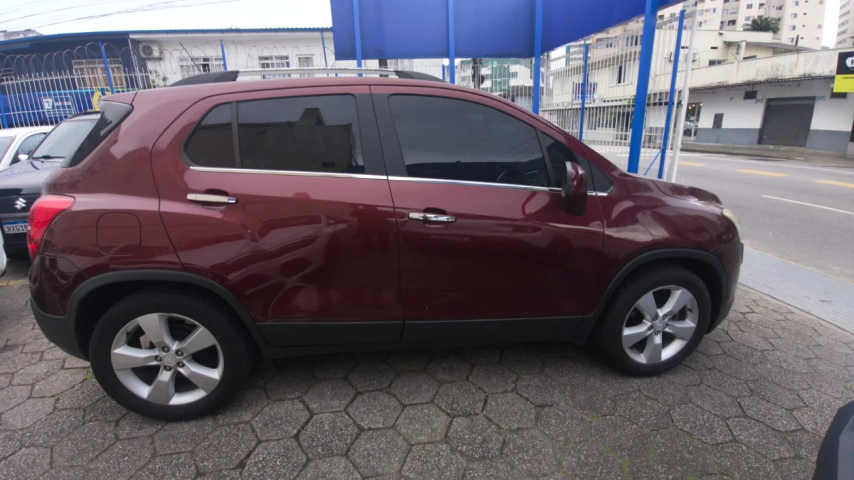 Tracker LTZ 1.8 4X2 Completo AUTOMÁTICA 2014 - Imagem 5