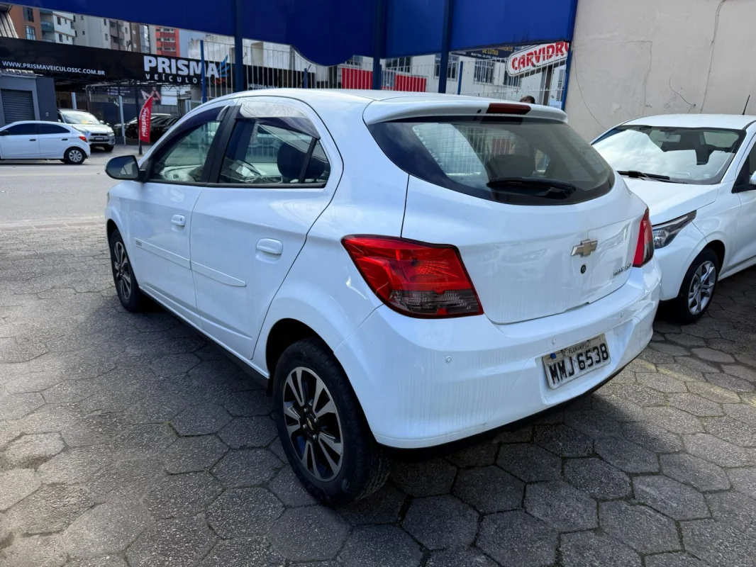 Onix LTZ 1.4 AUT 2015 - Imagem 4