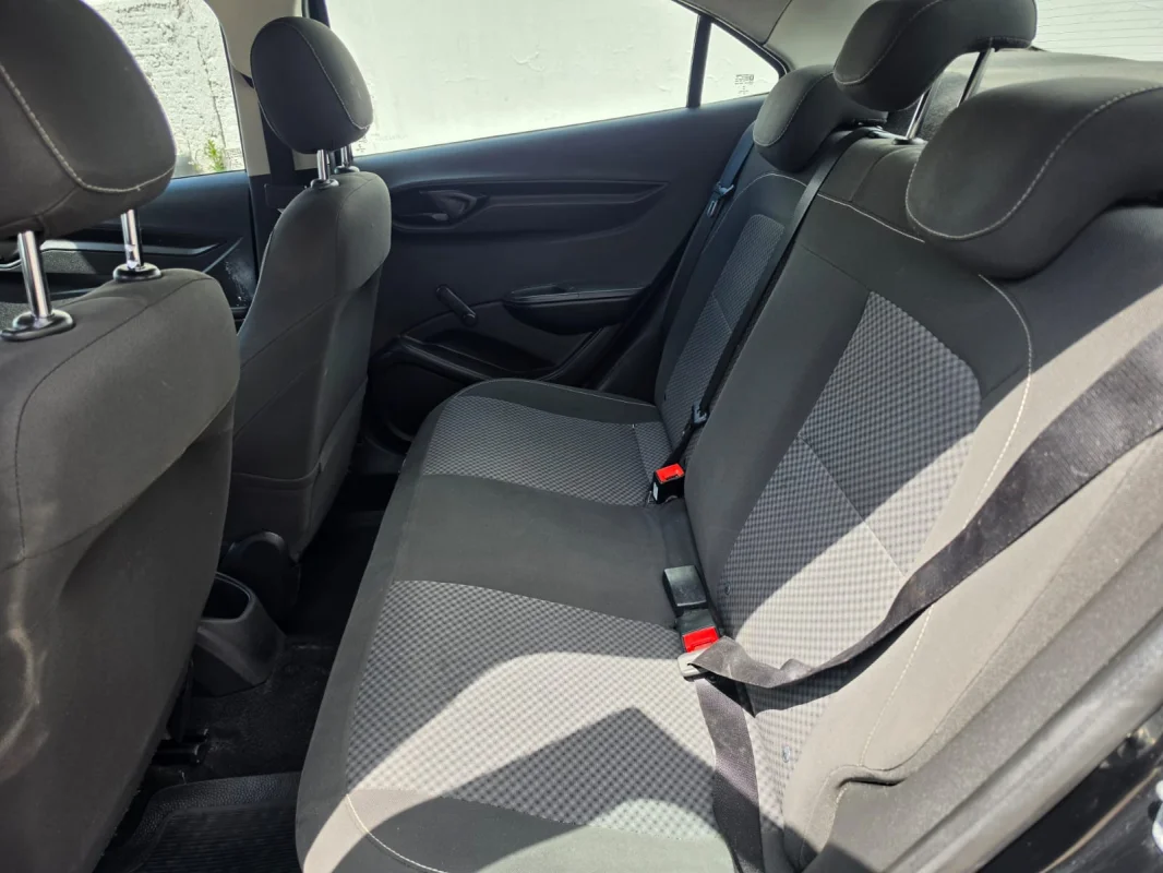 Onix Joy Plus 1.0 completo 2020 - Imagem 8