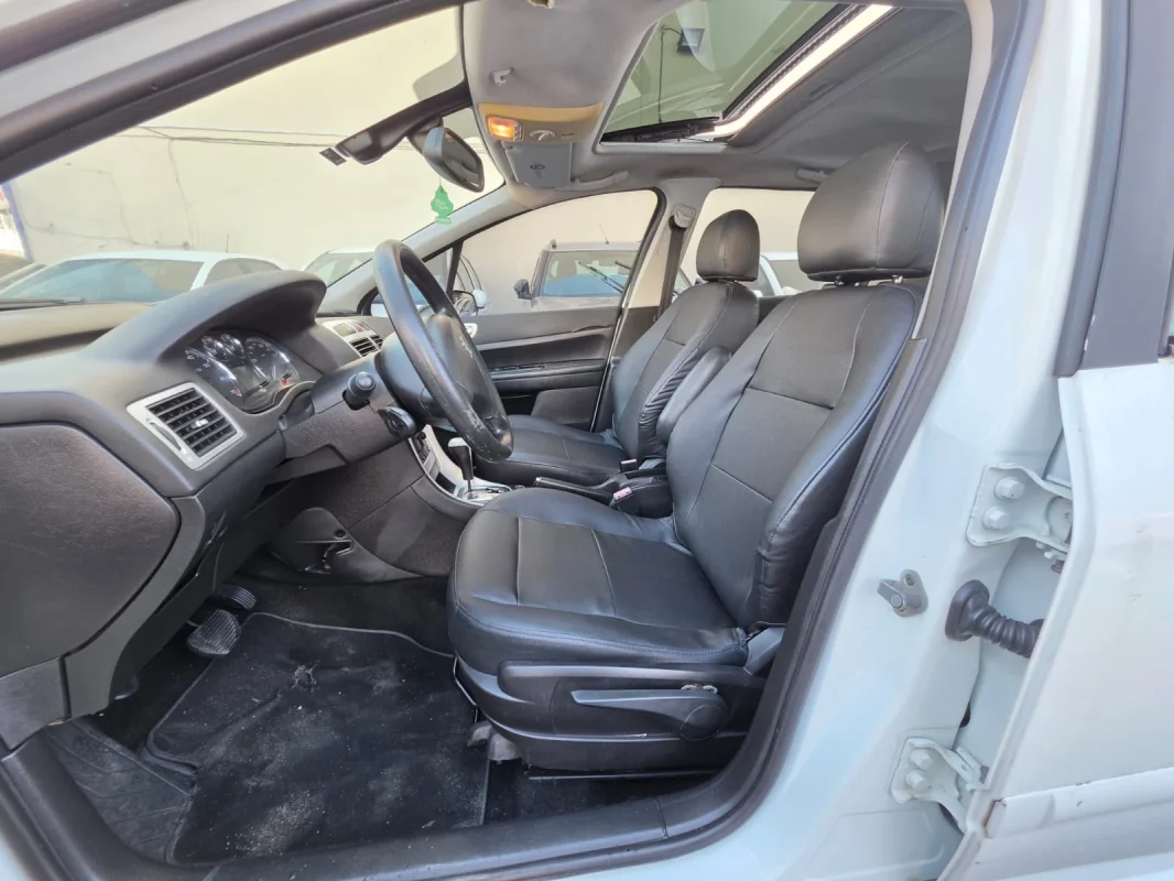 307 Premium 2.0 Aut. Completo com Teto 2012 - Imagem 7