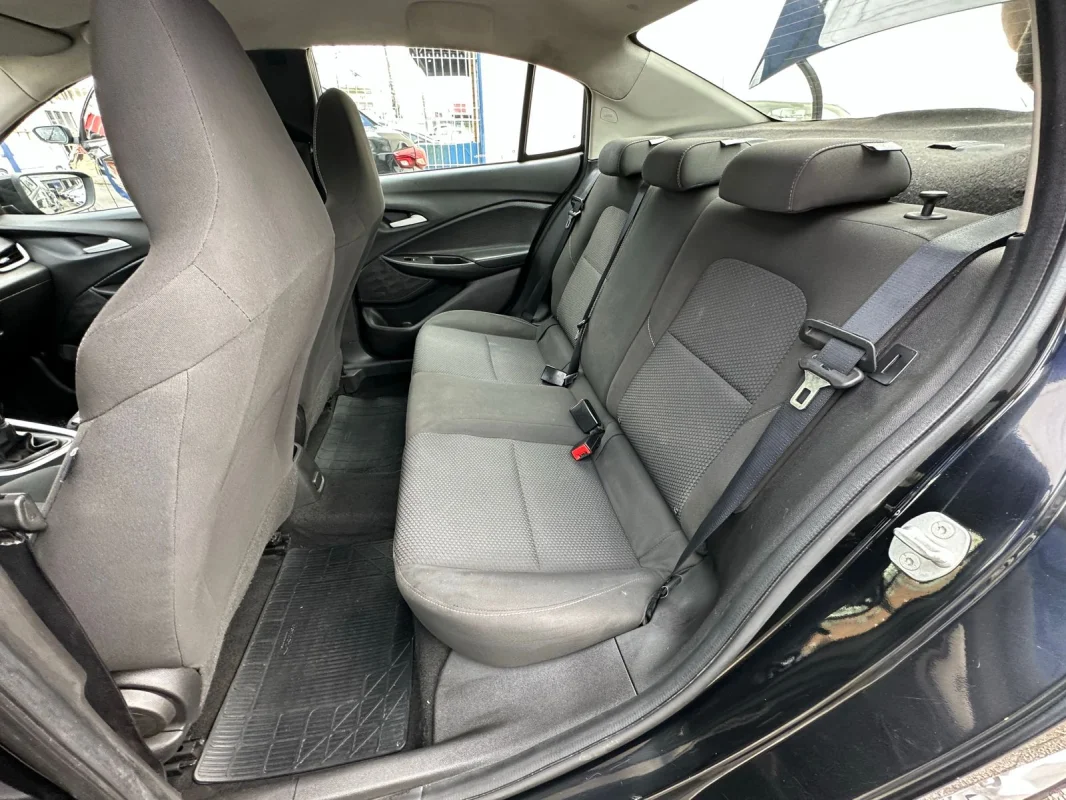 ONIX SEDAN Plus LT 1.0 12V Flex 2022 - Imagem 9