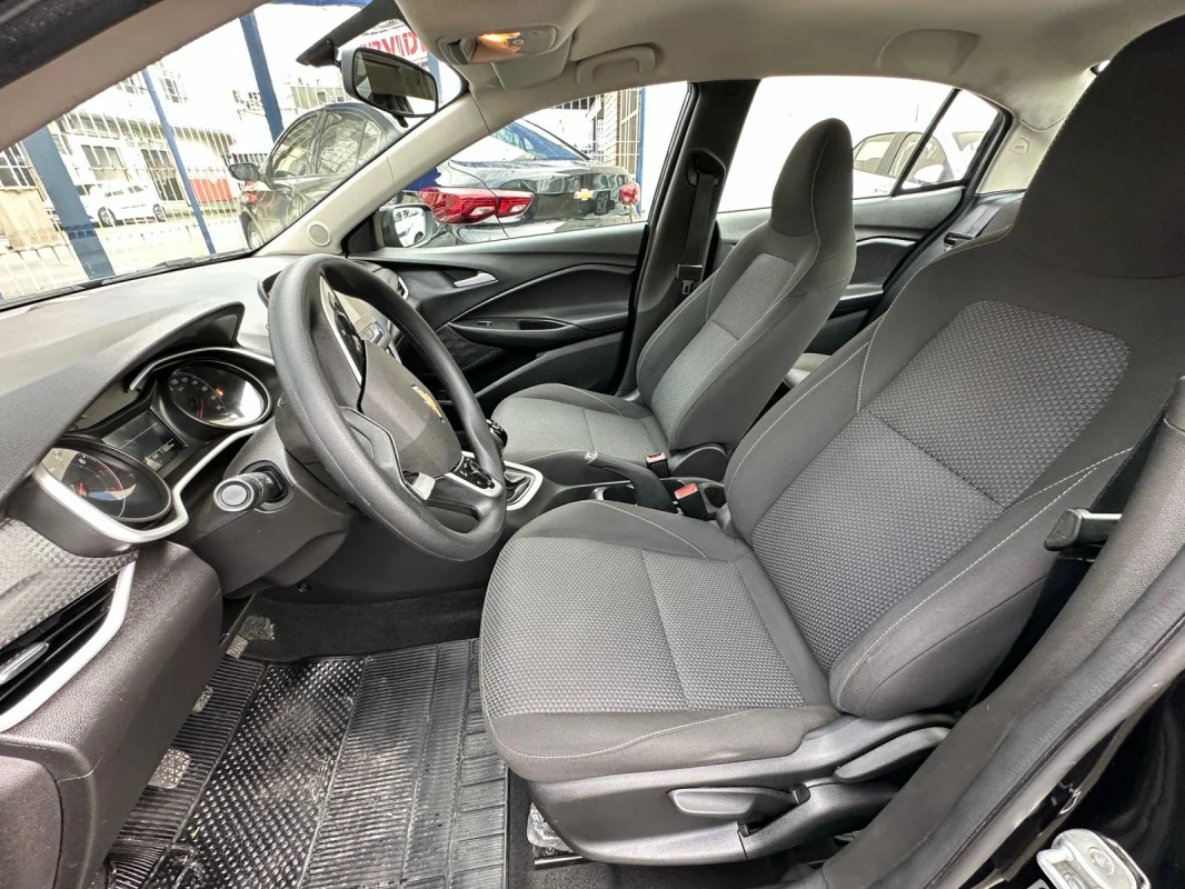ONIX SEDAN Plus LT 1.0 12V Flex 2022 - Imagem 8