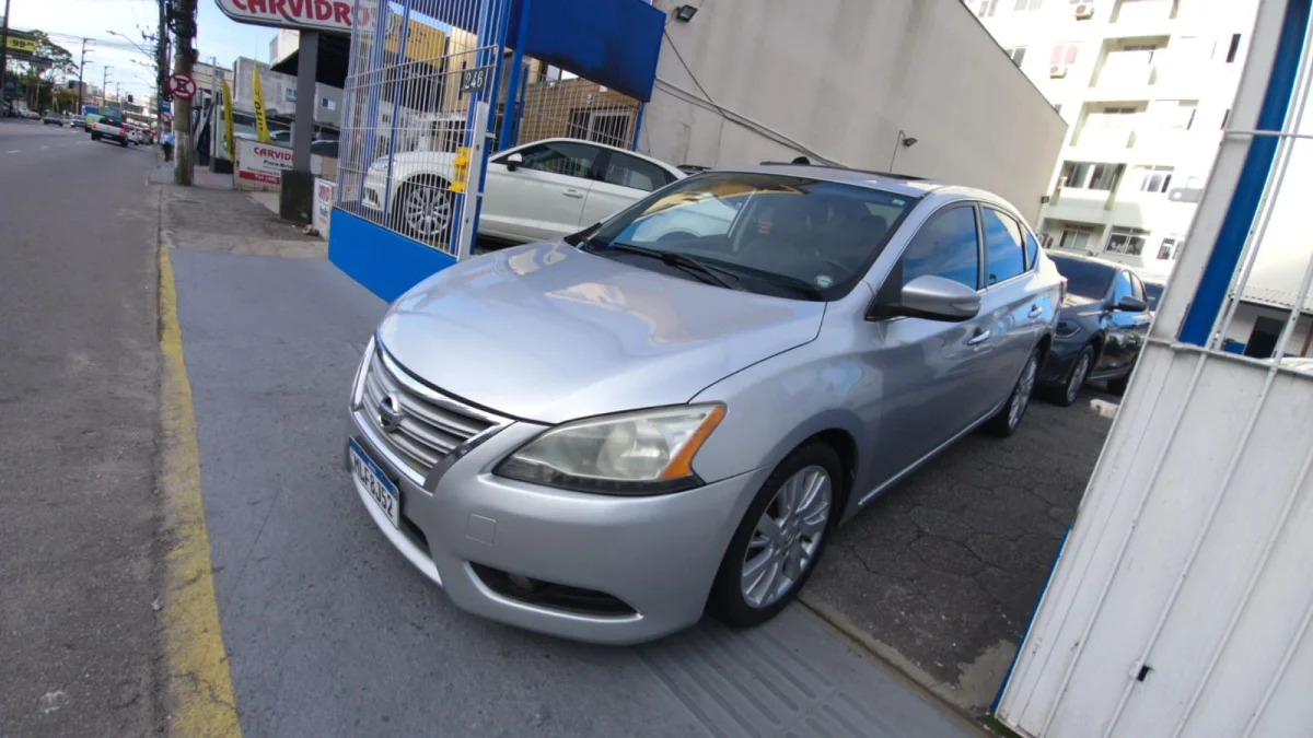 Sentra SL 2.0 Automático TETO SOLAR 2014 - Imagem 3