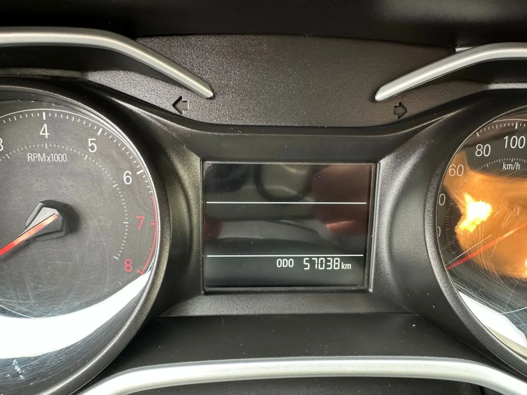 Onix Hatch LT2 1.0 Mec. Completo 2024 - Imagem 8