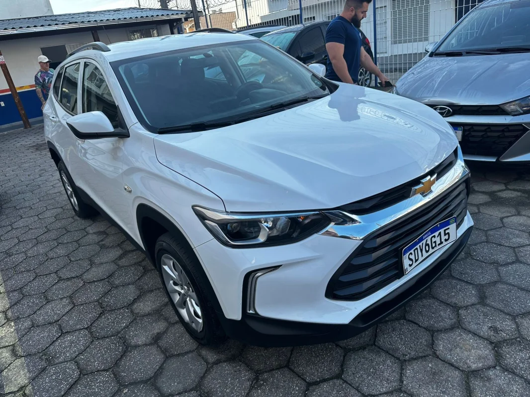 TRACKER 1.0 Turbo 12V Flex Automática 2023 - Imagem 1