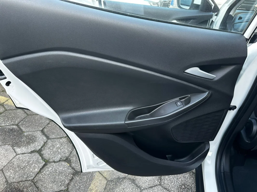 TRACKER 1.0 Turbo 12V Flex Automática 2023 - Imagem 14