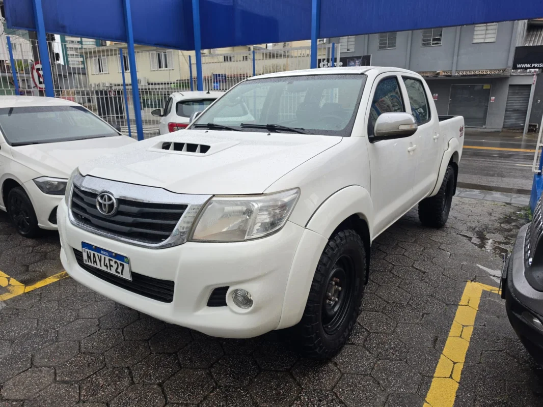 Hilux CD 4x4 3.0 TDI Dies. Automática 2015 "sabor SRV" - Imagem 3