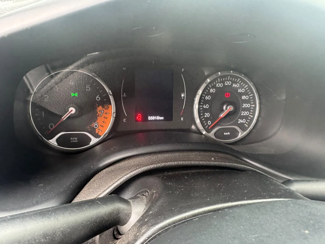 Renegade longitude 1.8 4x2 Completo AUTOMÁTICO 2021 - Imagem 7
