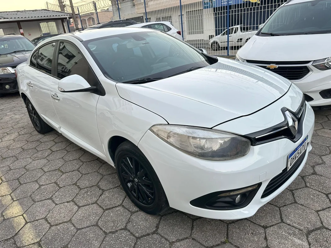 FLUENCE Dynamic Plus 2.0 16V FLEX Automático 2016 com GNV