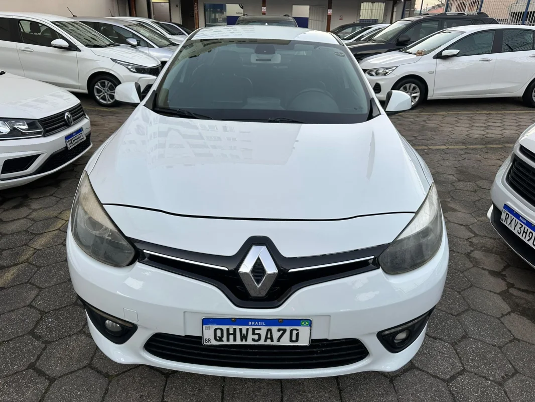 FLUENCE Dynamic Plus 2.0 16V FLEX Automático 2016 com GNV - Imagem 2