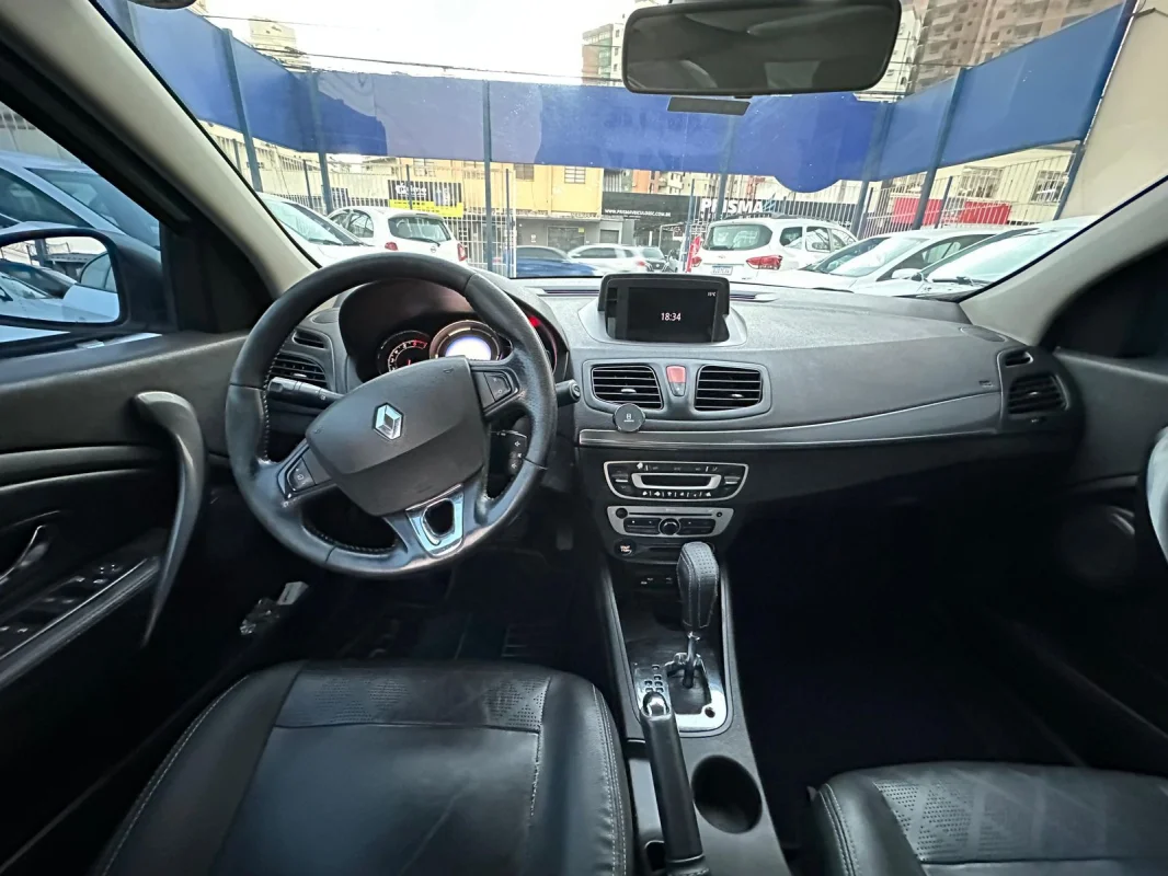 FLUENCE Dynamic Plus 2.0 16V FLEX Automático 2016 com GNV - Imagem 7