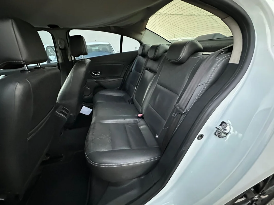 FLUENCE Dynamic Plus 2.0 16V FLEX Automático 2016 com GNV - Imagem 8