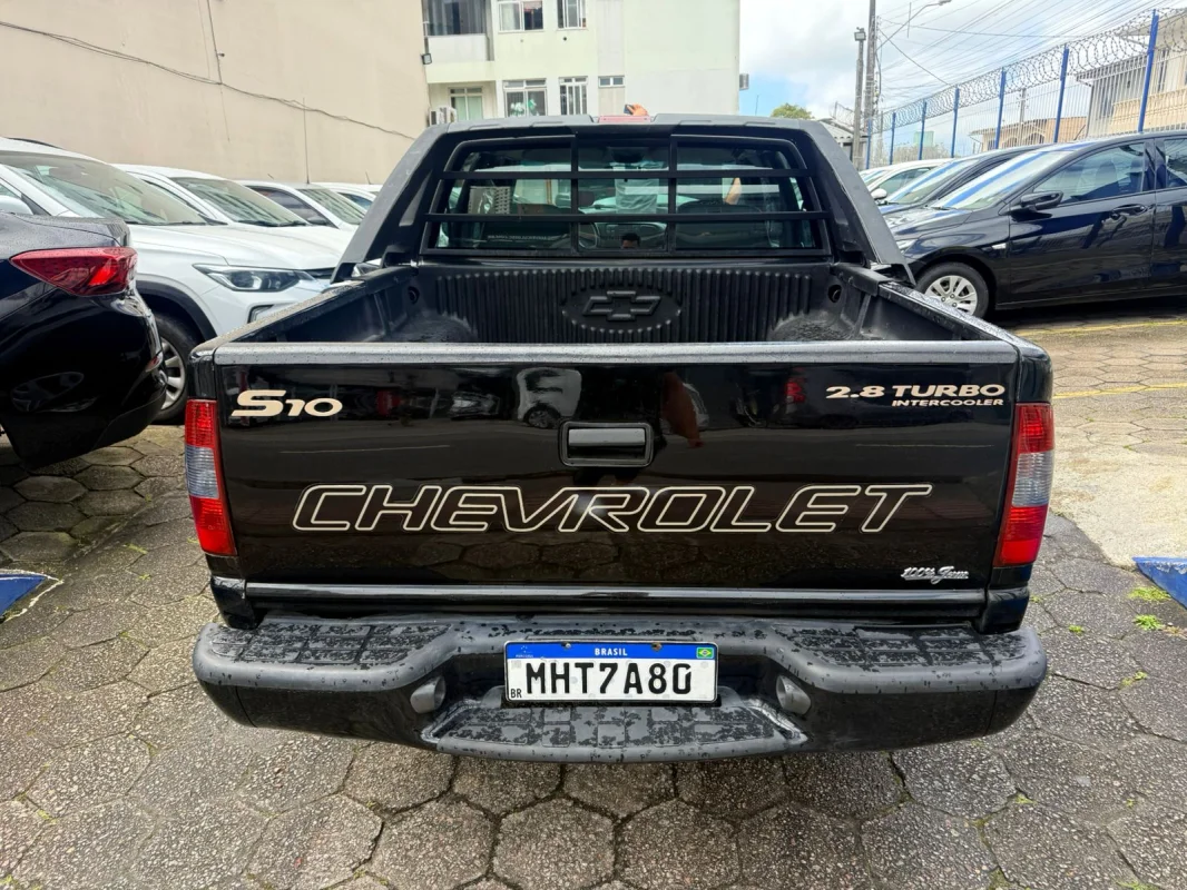S10 Pick Up Executive 2.8 Mec. CD 4x4 Diesel 2005 - Imagem 3