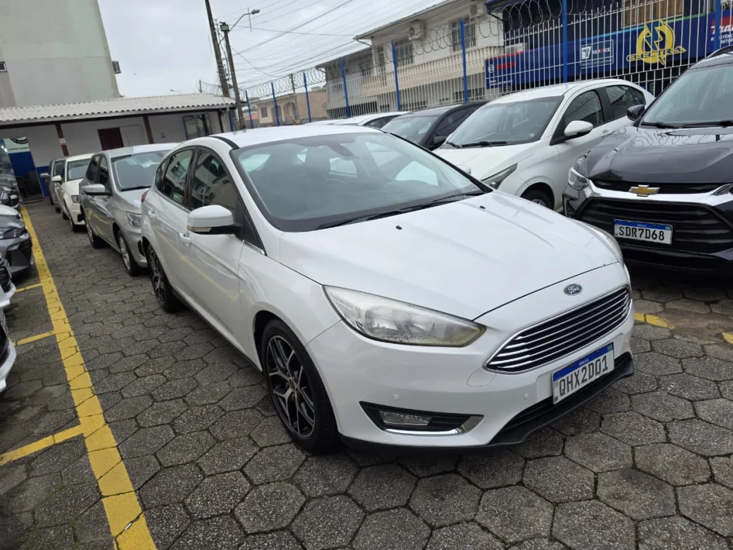 Focus 2.0 16V/SE/SE Plus Flex 5p Automático 2016