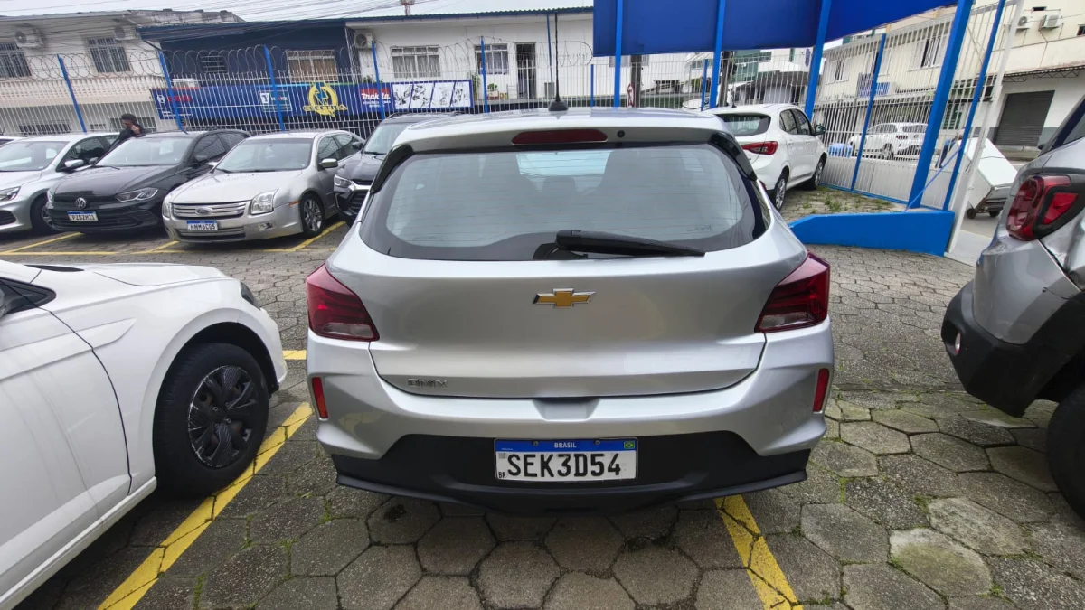 ONIX 1.0 LT2Completo 2023 - Imagem 8
