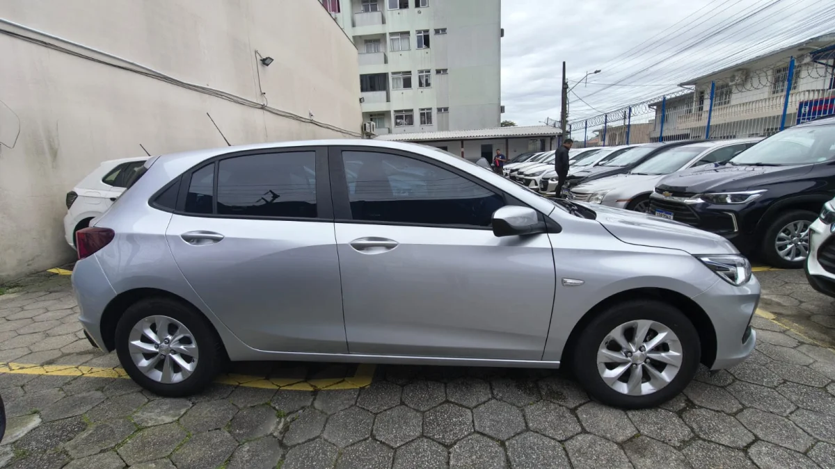 ONIX 1.0 LT2Completo 2023 - Imagem 7