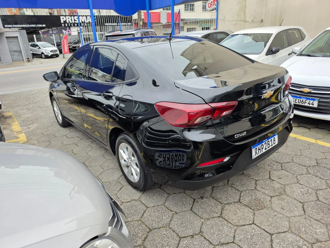 ONIX SEDAN Plus LT 1.0 12V Flex 4p Mecânico 2022 - Imagem 6