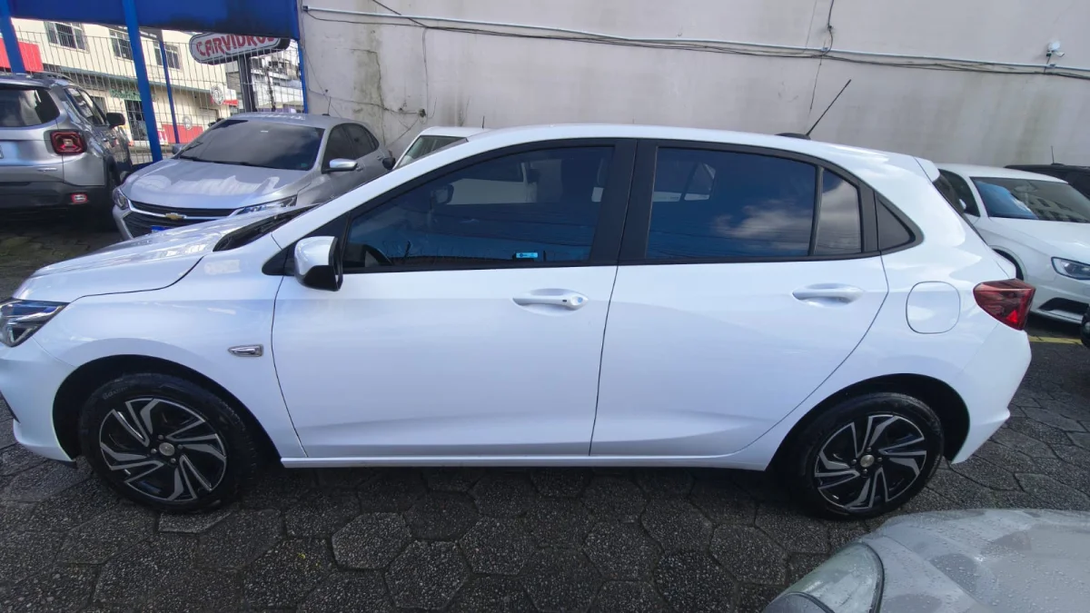Onix Hatch LT2 1.0 Completo 2024 - Imagem 5