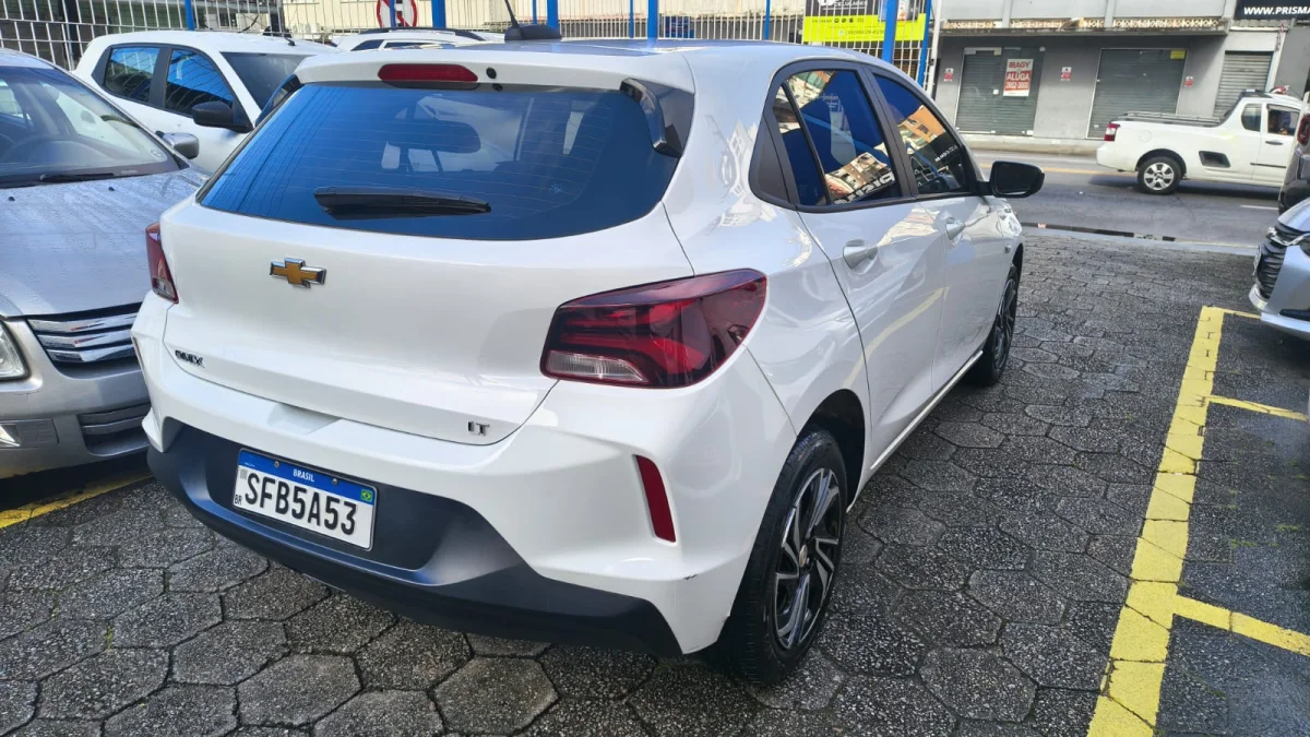 Onix Hatch LT2 1.0 Completo 2024 - Imagem 4