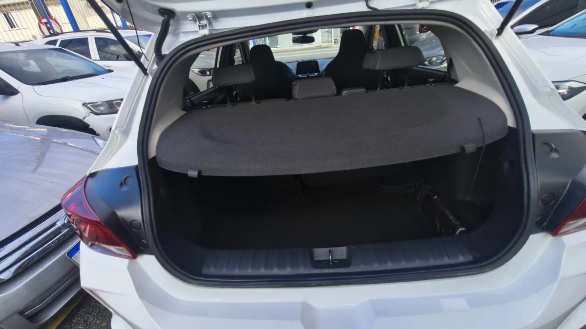 Onix Hatch LT2 1.0 Completo 2024 - Imagem 13