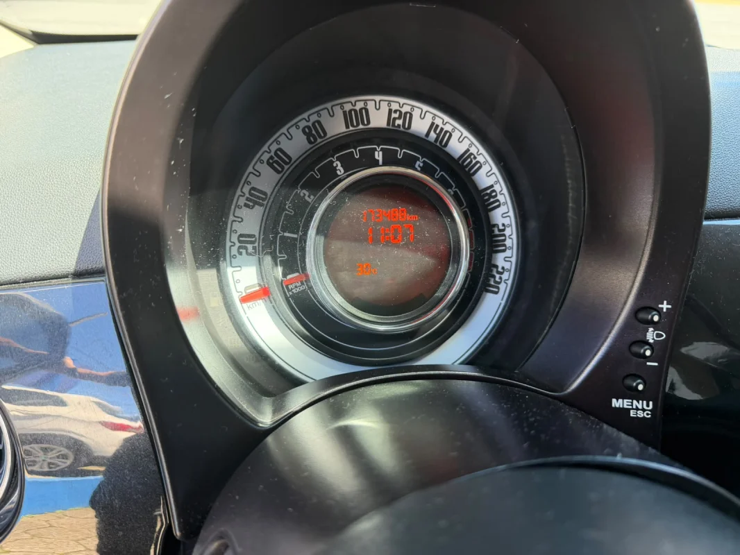 Fiat 500 Cult 1.4 Completo Manual 2012 - Imagem 12
