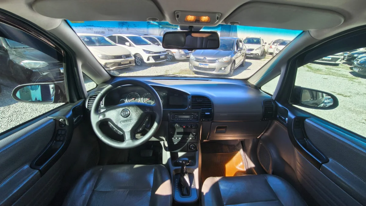 Zafira Elite 2.0 MPFI FlexPower 8V Aut 2011 - Imagem 12