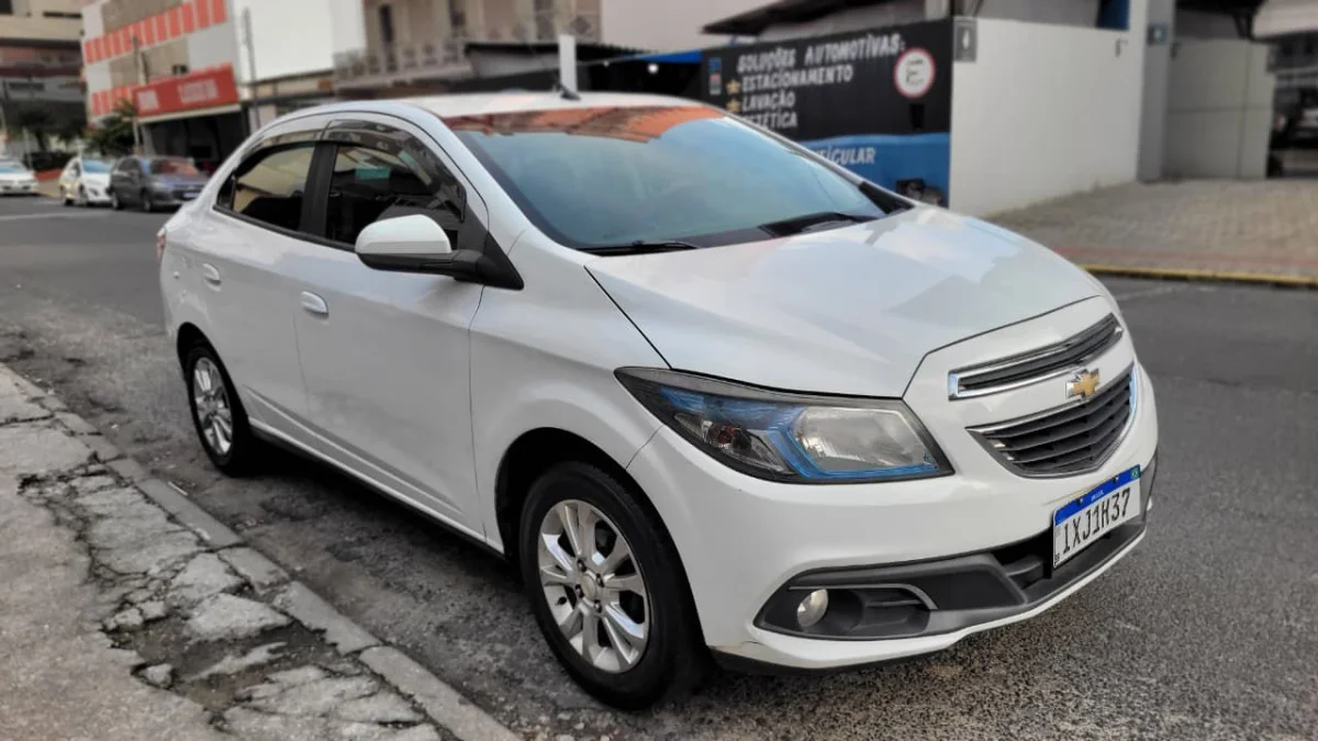 Prisma LTZ 1.4 Completo Manual + GNV 2016
