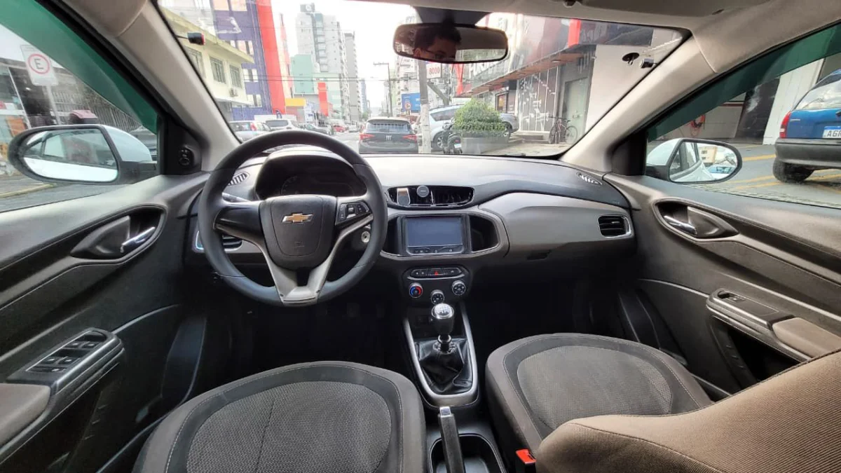 Prisma LTZ 1.4 Completo Manual + GNV 2016 - Imagem 7
