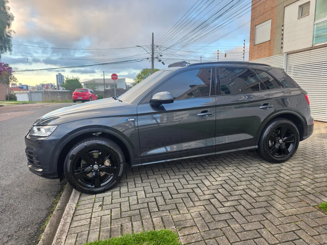 Q5 2.0 TFSI S-LINE S TRONIC 2020 - Imagem 3