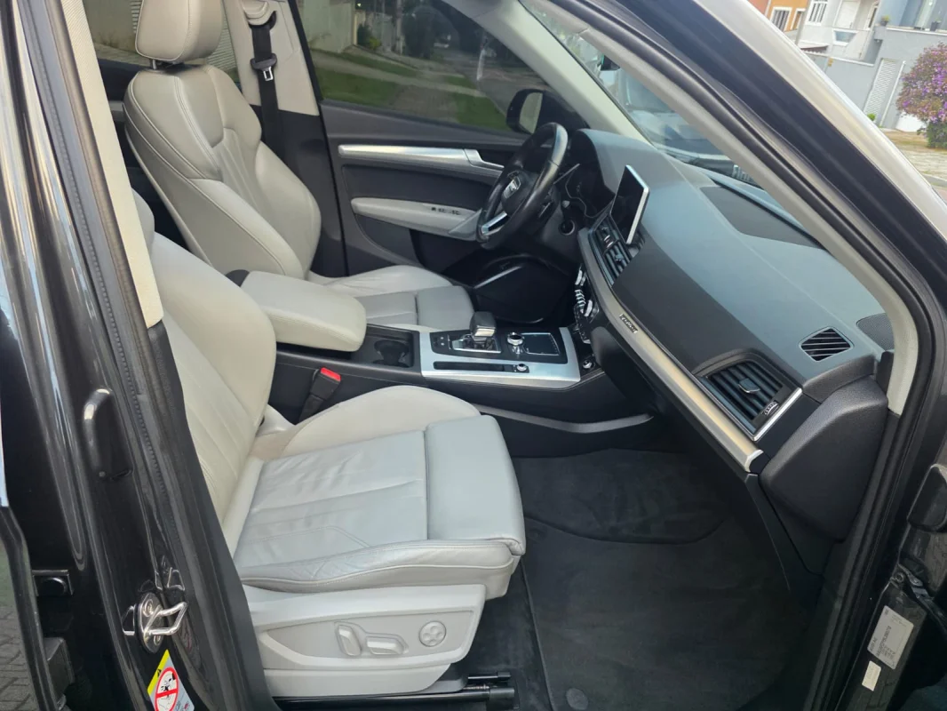 Q5 2.0 TFSI S-LINE S TRONIC 2020 - Imagem 8