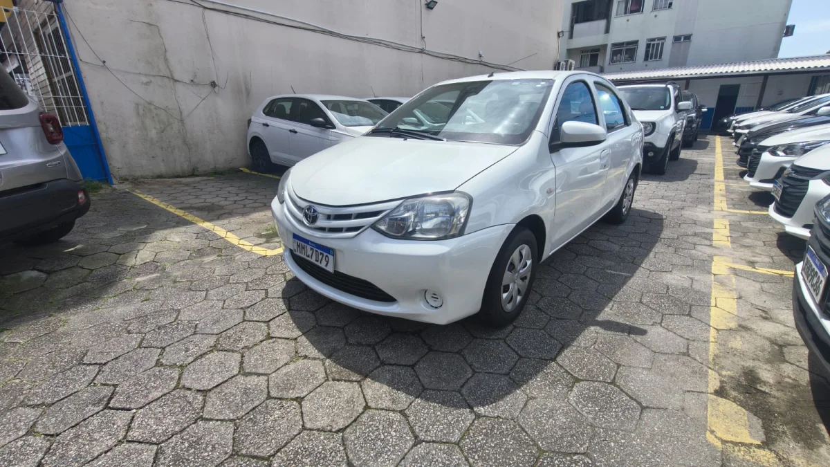 Etios X Sedan 1.5 Completo GNV 2015 - Imagem 3