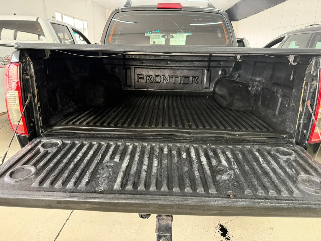 Frontier S 2.5 4x4 Diesel manual 2014 - Imagem 11