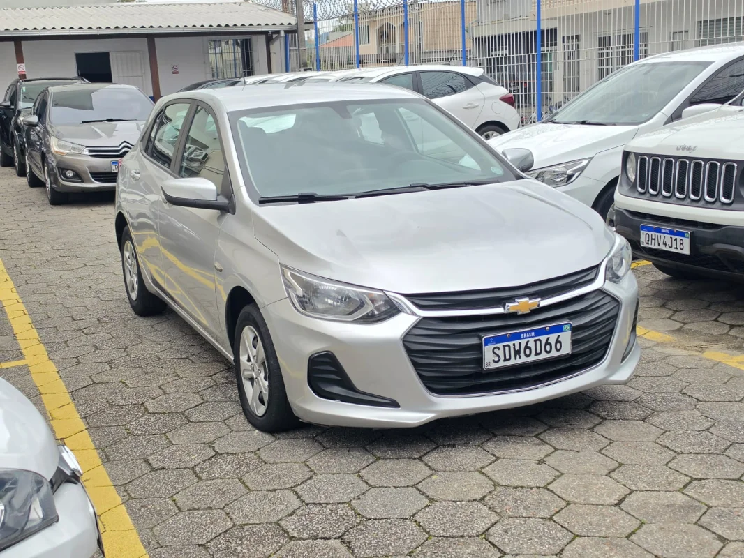ONIX 1.0 LT2 Completo 2023