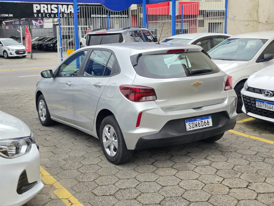 ONIX 1.0 LT2 Completo 2023 - Imagem 4