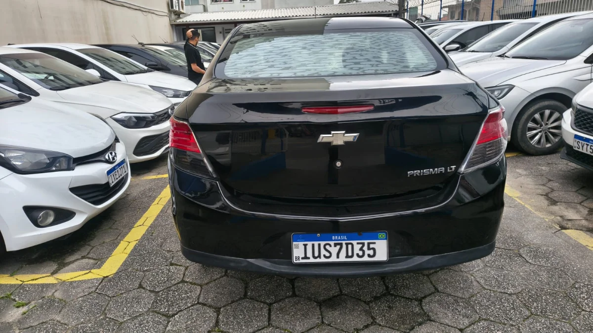 Prisma sed LT 1.4 Completo Manual 2013 - Imagem 7