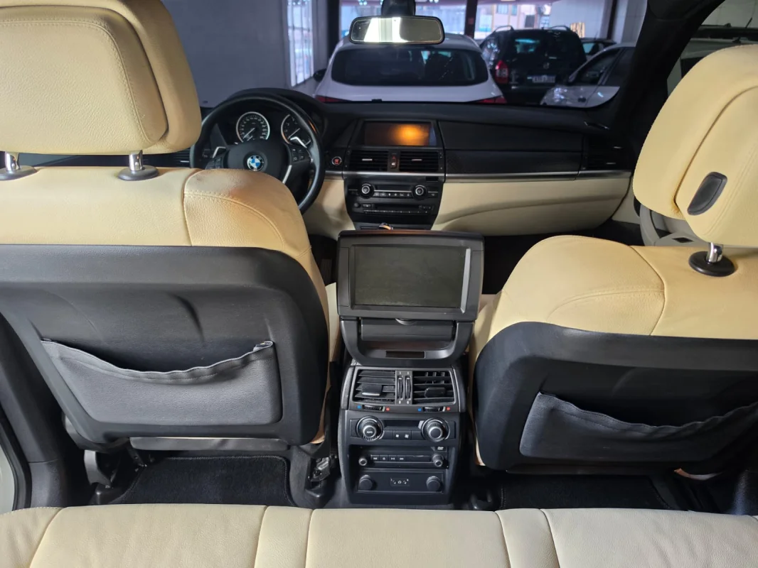 X6 XDRIVE 50i 4.4 407cv Bi-Turbo 2012 - Imagem 6