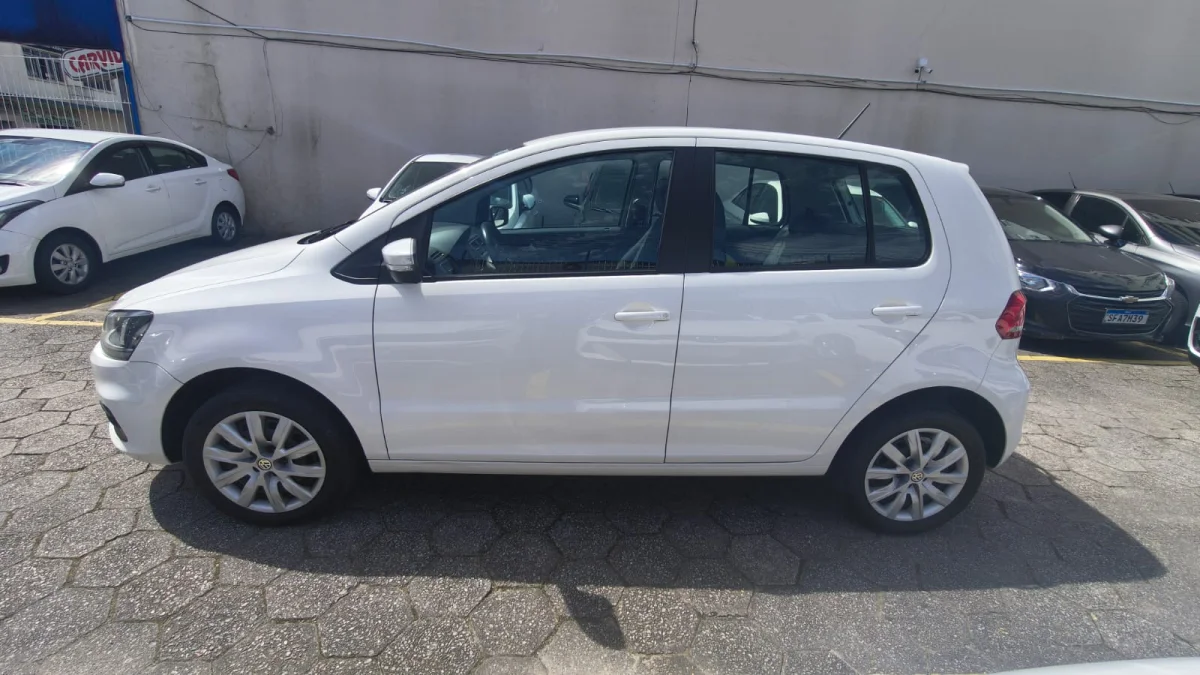 Fox Trendline 1.0 Flex 12V 5p 2017 - Imagem 4