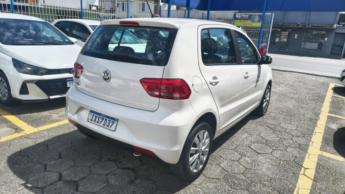 Fox Trendline 1.0 Flex 12V 5p 2017 - Imagem 7