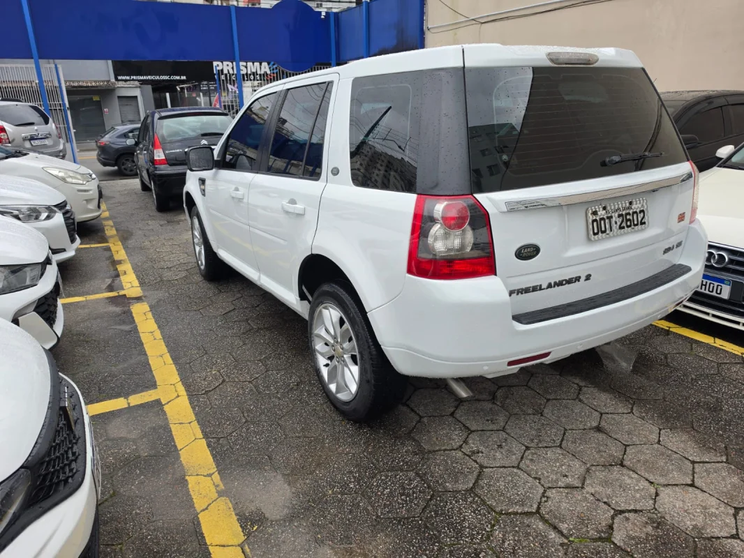 FREELANDER 2 SD4 SE 2015 - Imagem 2