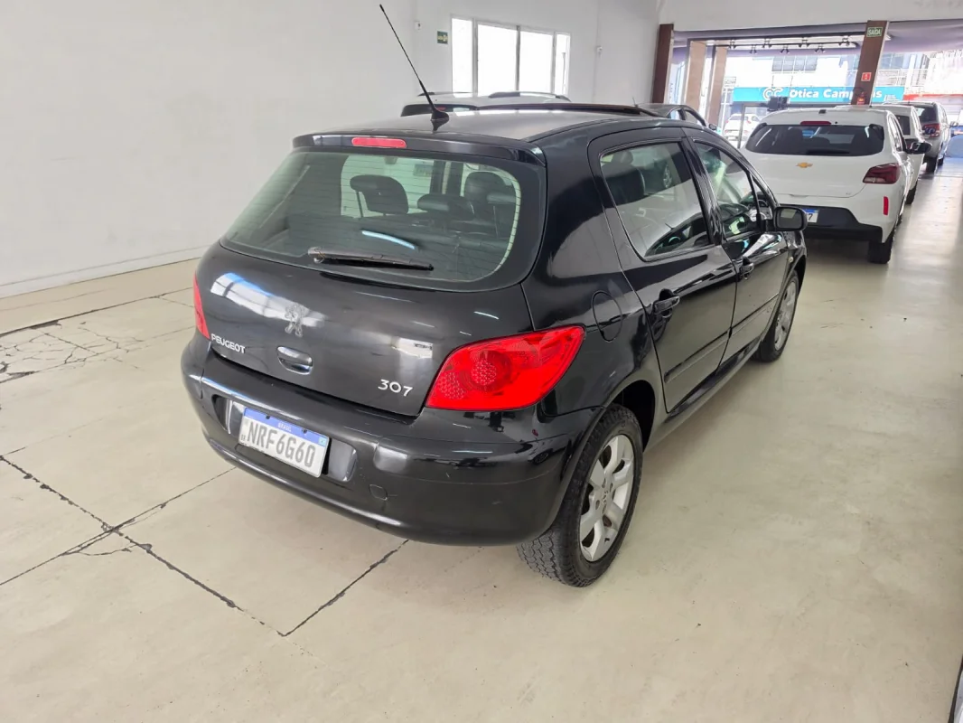 307 Presence 2.0 Flex 16V 5p Automático 2011 COM TETO - Imagem 3