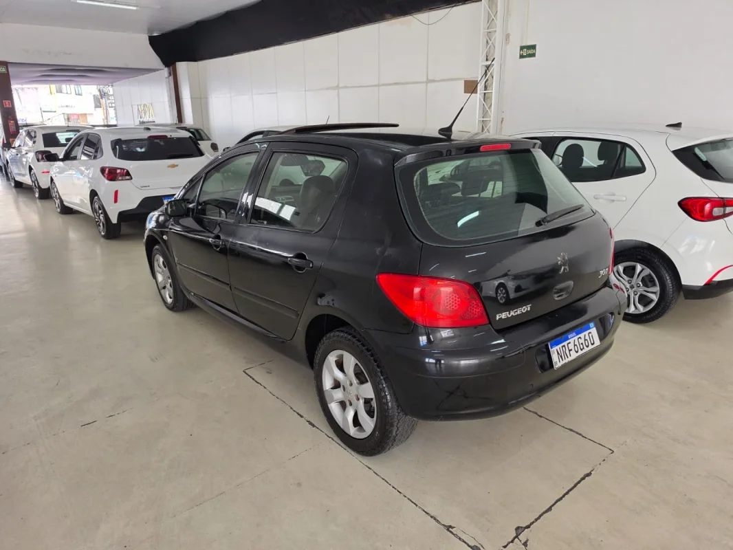 307 Presence 2.0 Flex 16V 5p Automático 2011 COM TETO - Imagem 4