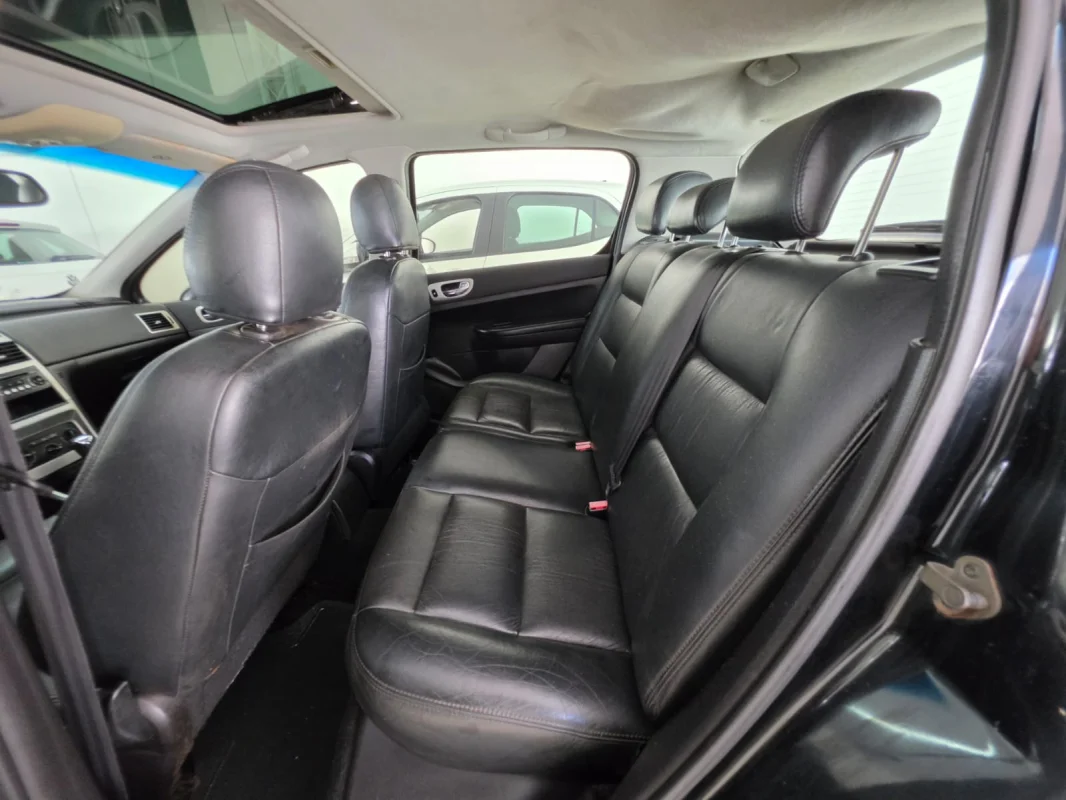 307 Presence 2.0 Flex 16V 5p Automático 2011 COM TETO - Imagem 8