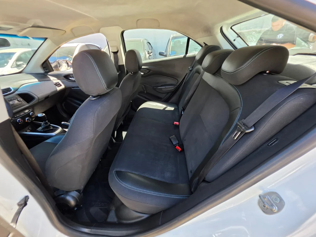 Onix LT 1.0 4p Ano 2019 - Imagem 7