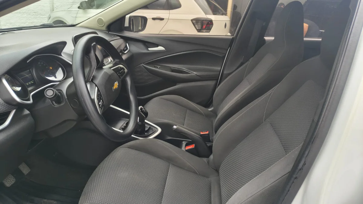Onix Hatch LT2 1.0 Completo 2022 - Imagem 11
