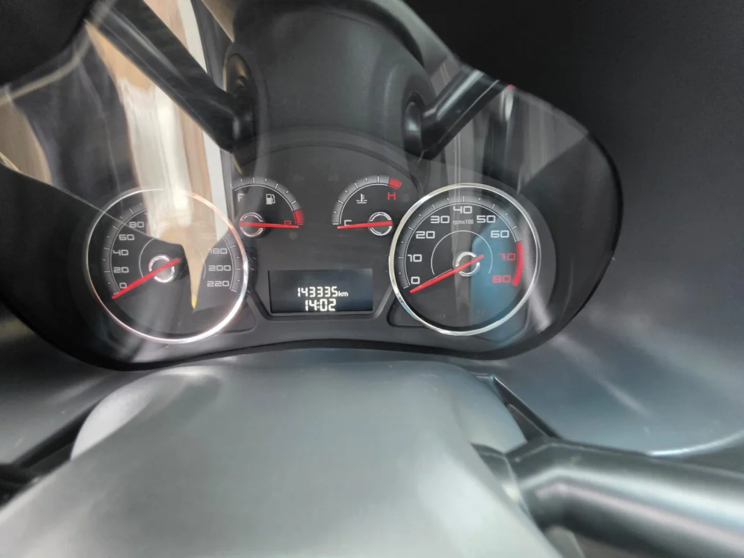 Grand Siena ATTRAC Completo Manual 1.4 2014 - Imagem 6