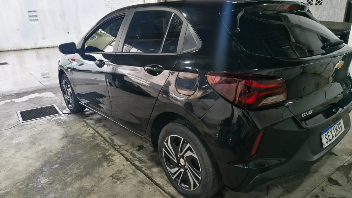 Onix Hatch LT2 1.0 Completo 2024 - Imagem 3