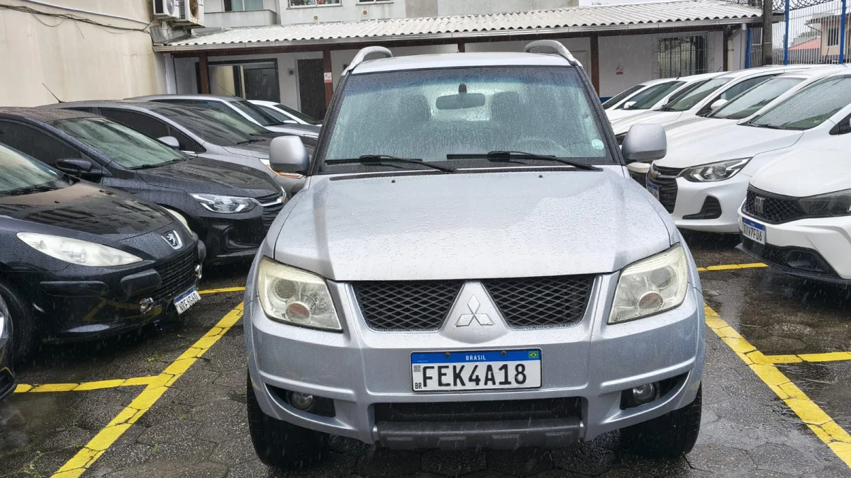 Pajero TR4 2.0 Flex 16V 4X2 Mec. 2013 - Imagem 2